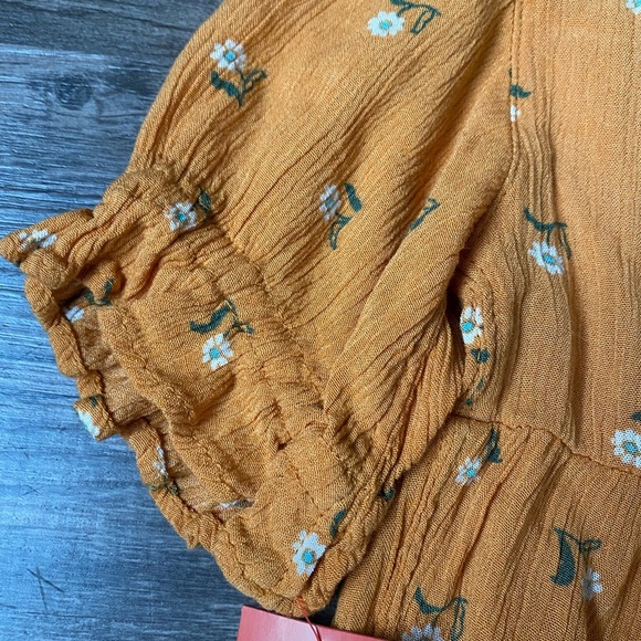 NWT Cat & Jack Girl’s Mustard Floral Blouse Size 8 - Picture 5 of 8